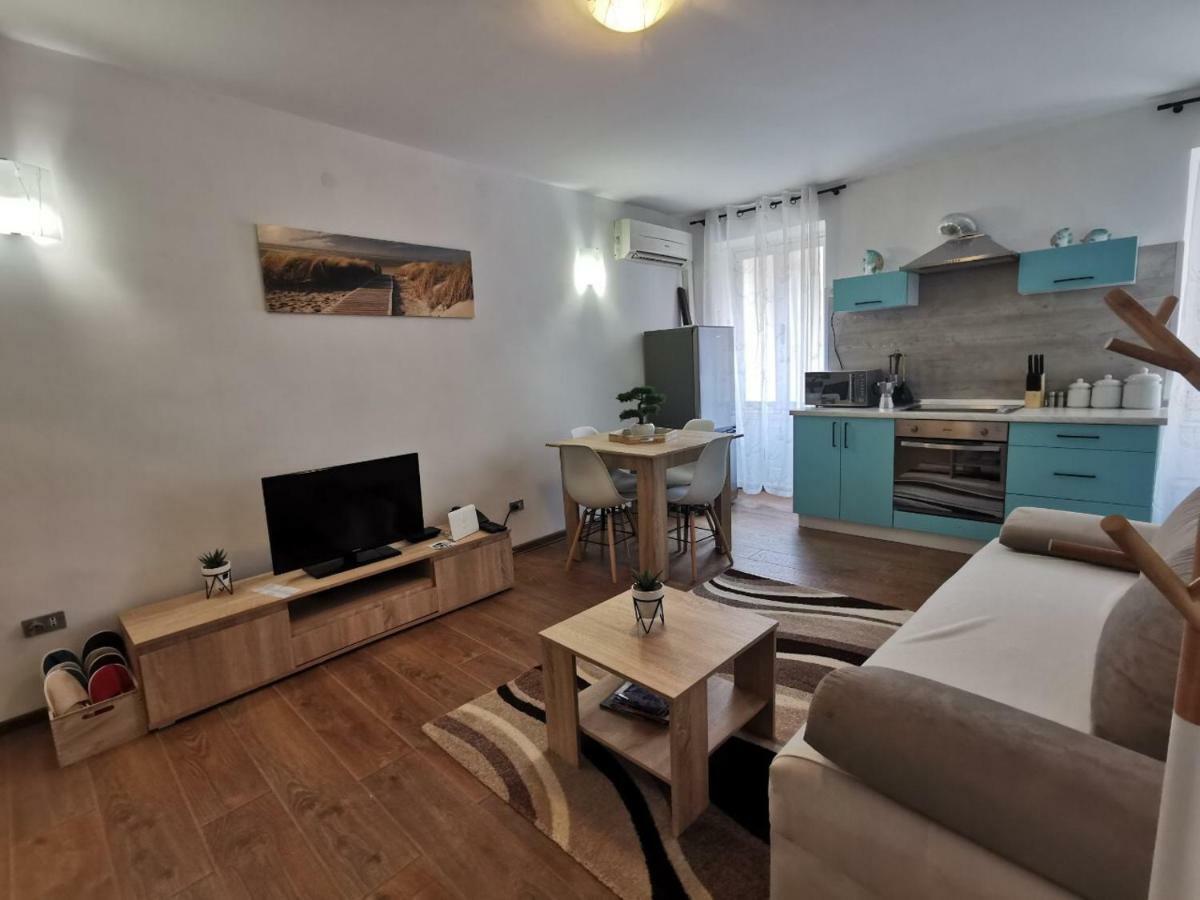 A Charming One-Bedroom Apartment In The Heart Of 'Rovinj' エクステリア 写真